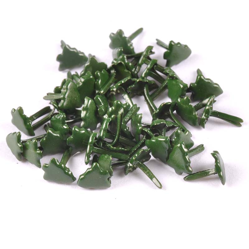 Embellishments For Scrapbooking - クリスマスミニツリーメタルファスナーブラッド、スクラップブッキング装飾、クラフト紙装飾用、7x8mm、cp2165、50個