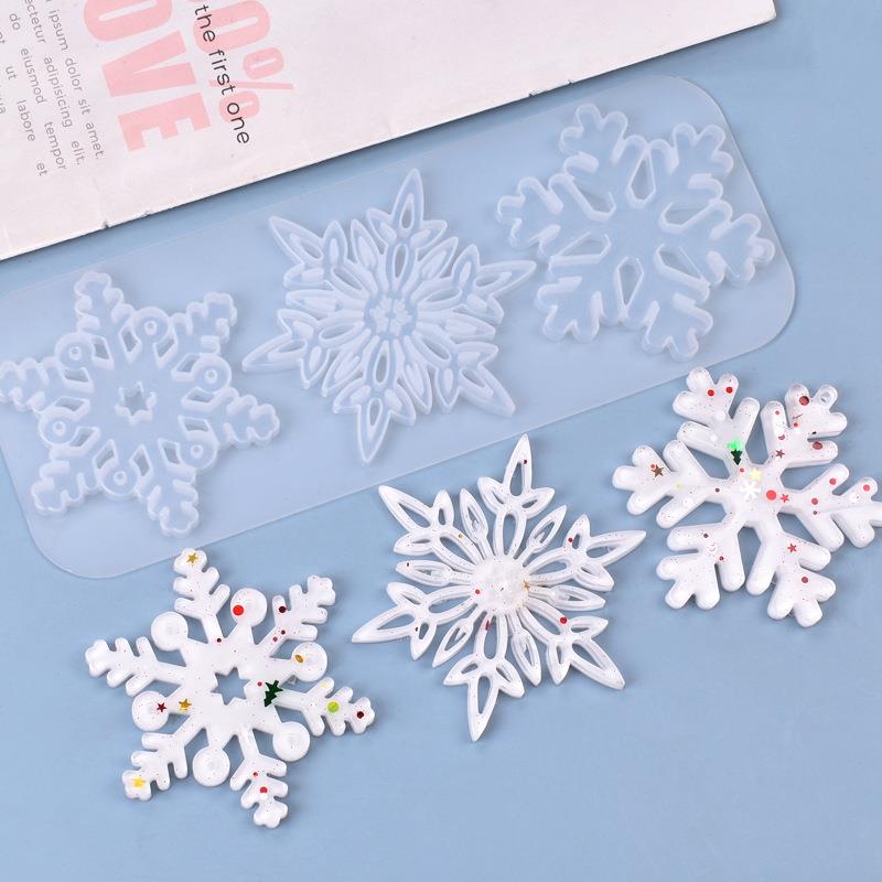クリスマス中空スノーフレーク飾りシリコーン型ソフトクリアモー - Christmas Craft Embellishment のレビューと価格